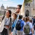 Private Guide Versus Group Tour Compared